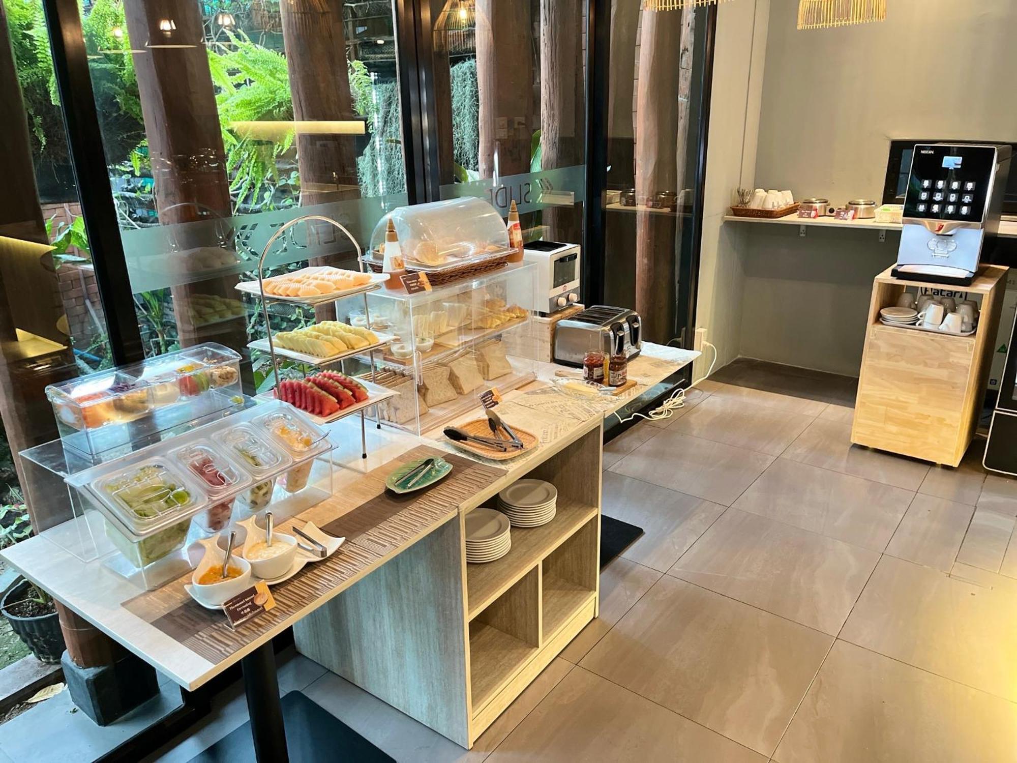 乐纳优@普拉欣酒店 清邁 外观 照片